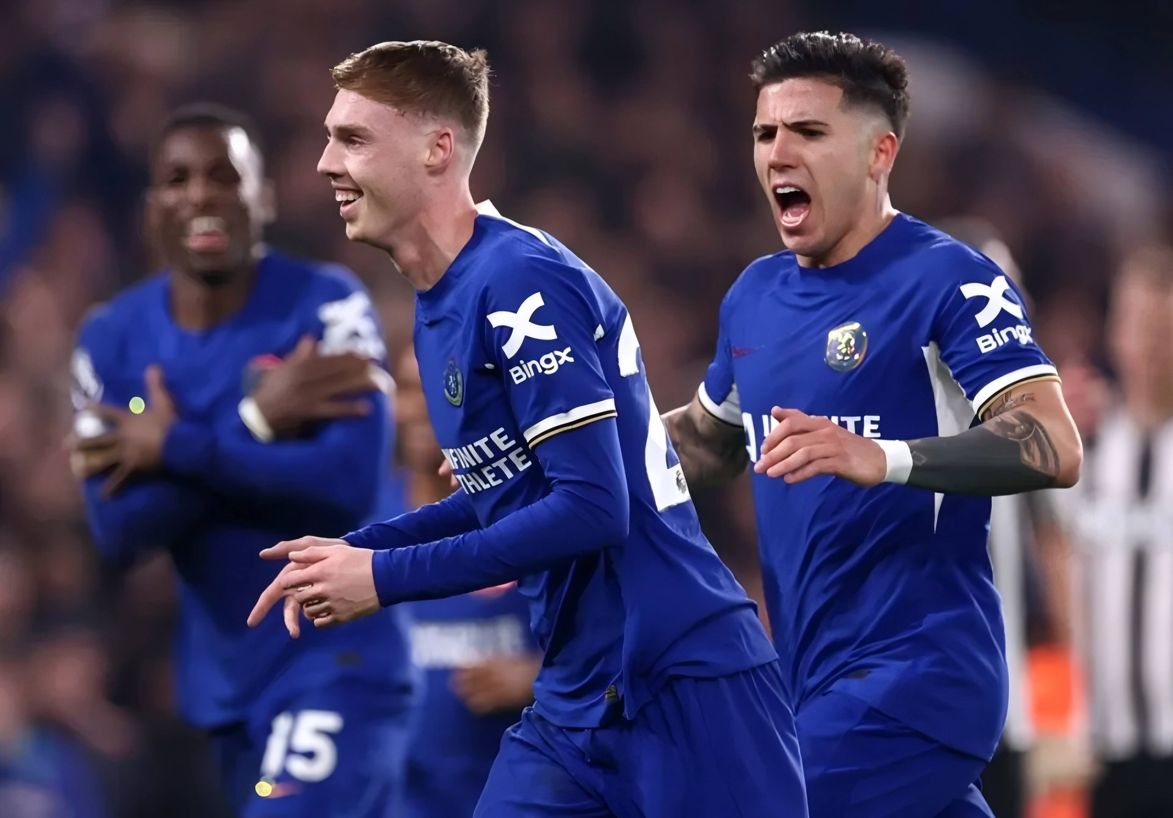 关键时刻突围战来临，瓦伦西亚围绕欧冠临场应变，质疑声仍在，团队化学反应显著的简单介绍